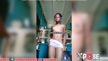 Læks Video JSS1 Boarding School G1rl Sandra Flaunt Her Small Pu55y And B00b For Boyfriend Tobi 