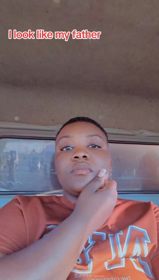 dee official video moon 10